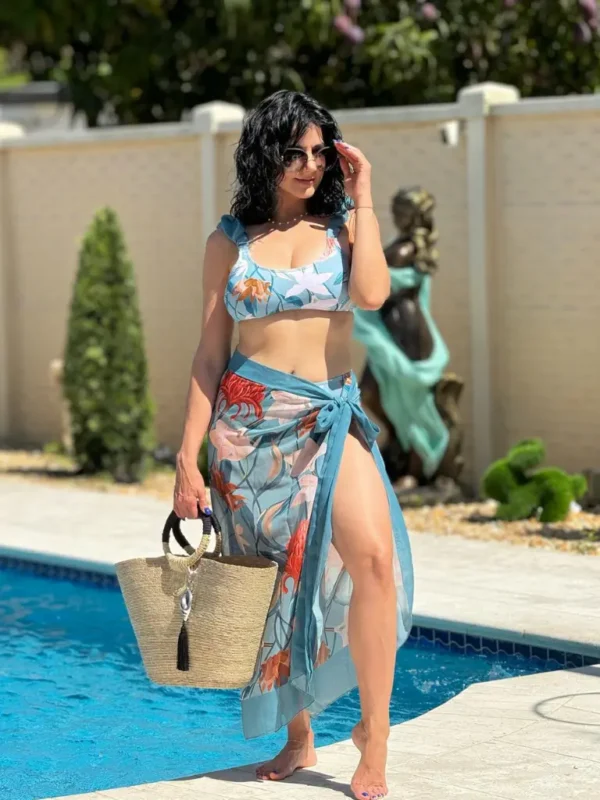 Bamba Blue Bikini / cover